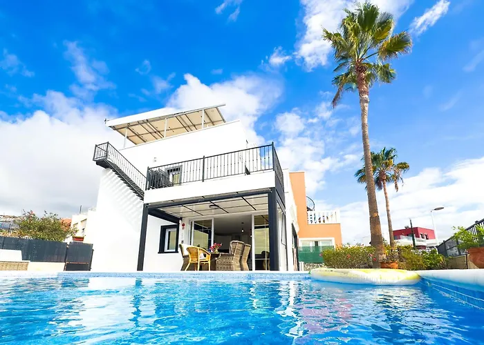 Callao Salvaje 3br With Heated Pool Outdoor Kitchen & Gas Bbq Stunning Views Villa