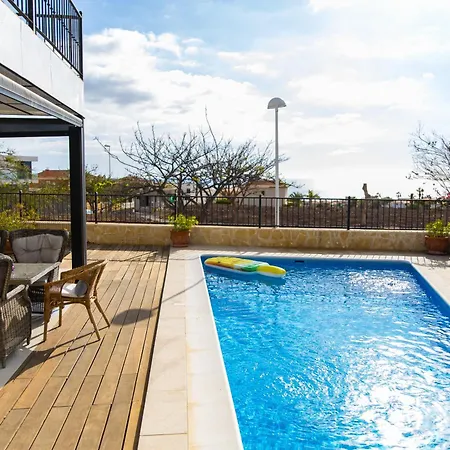 Villa Costa Adeje 3Br With Heated Pool, Outdoor Kitchen & Gas Bbq, Aircon, Stunning Views By Aqua Vista Tenerife
