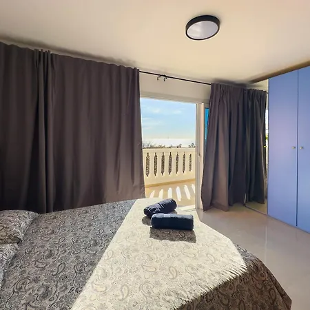 Callao Salvaje 3br With Heated Pool Outdoor Kitchen & Gas Bbq Stunning Views Villa Costa Adeje