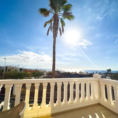 Villa Callao Salvaje 3br With Heated Pool Outdoor Kitchen & Gas Bbq Stunning Views Costa Adeje